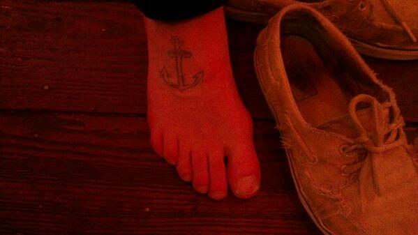 Wtf, this dude in a bar near my house.. lol (M)