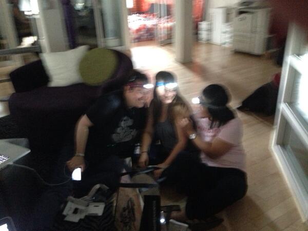 Leah Shelly tweet media