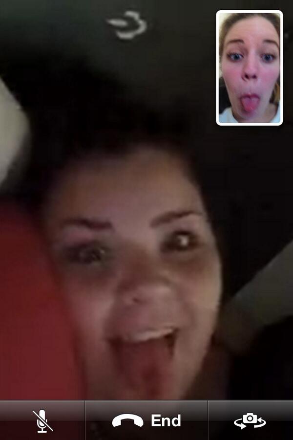 KirstyMilnerx's tweet photo. Jess thinking its okayy to FaceTime me without any notice #weheyyy @JessHustonx http://t.co/63n8cZys5B