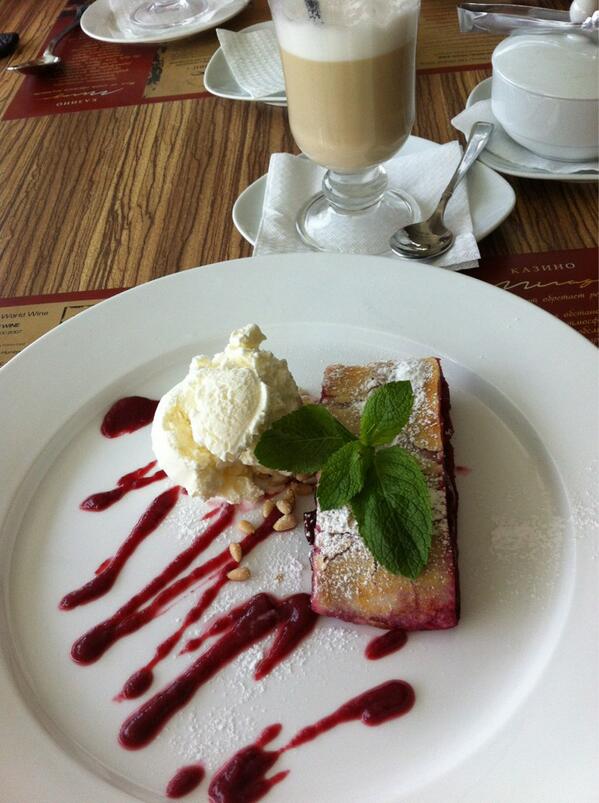 Nadya Cosmo tweet media