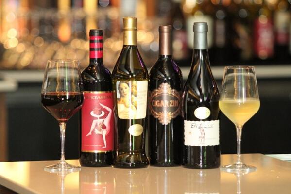 standeesmovies's tweet photo. Our diverse wine list w/selections from @SmallVineyards @AugustWineGroup can be enjoyed in the theatre or restaurant. http://t.co/IXTjiSnJRS