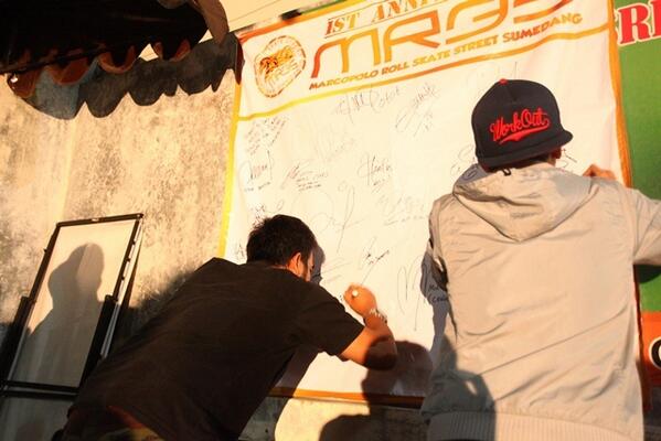 signature <a href="/slalomandspeed/">MISS Sumedang</a> by <a href="/rochmansaepudin/">U J</a>