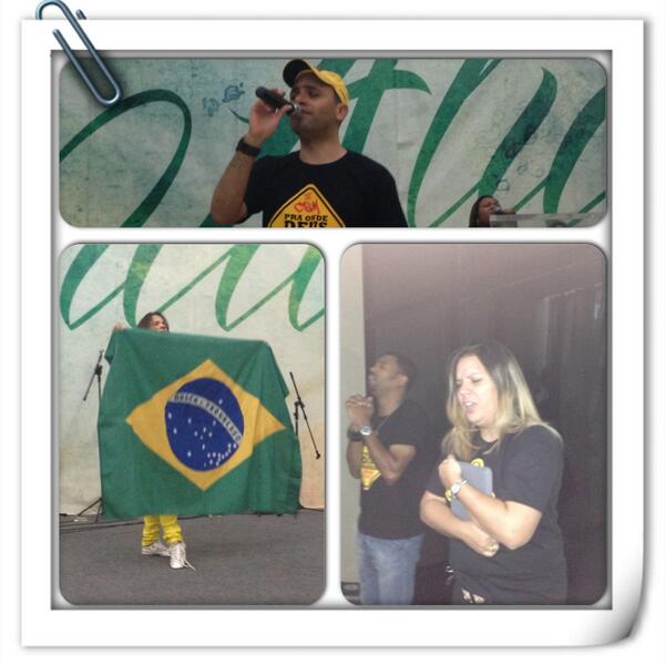 vaninhateles's tweet photo. Pré Congresso! O mover já começou... http://t.co/HH39jtXPk6 http://t.co/BEcUUbmsQ4
