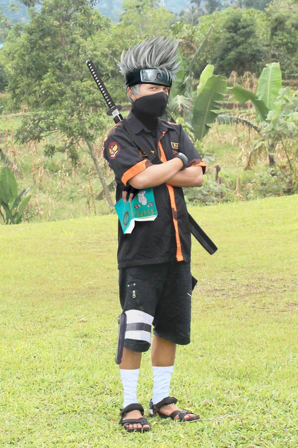 Dia datang Jauh2 dari Konoha untuk bergabung dengan kita..