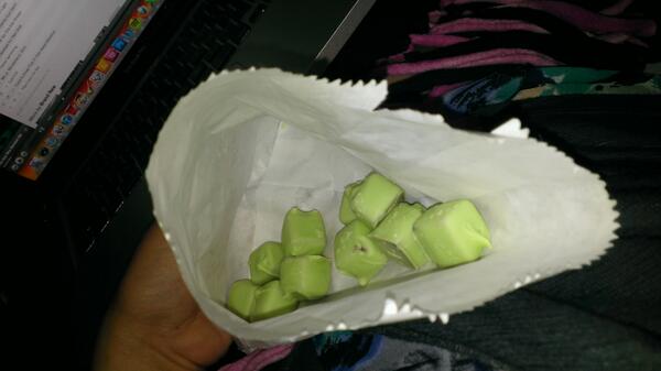 chels_dh's tweet image. I don't know what I'll do if I ever lose my Frango(meltaway) hookup! #2614probs #twitterlessliz