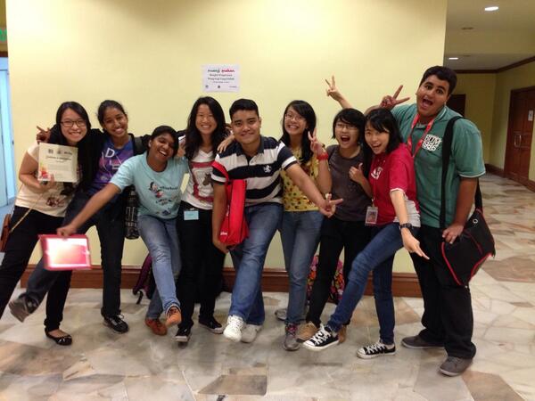 pureidealist's tweet photo. To my beautiful and handsome friends :) have an awesome day! #usmyyls http://t.co/T3KFnde7sd