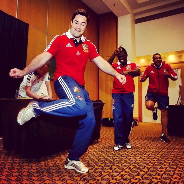 Welcome on the Lions tour dance-off!!!
Trying to keep up with swag of <a href="/SimonZebo/">Simon Zebo</a> and <a href="/ChristianWade3/">Christian Wade</a> #puppeteer