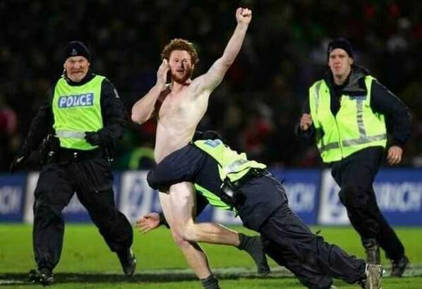 LOL_Footballing's tweet photo. Badass http://t.co/JWqbxnYn5j