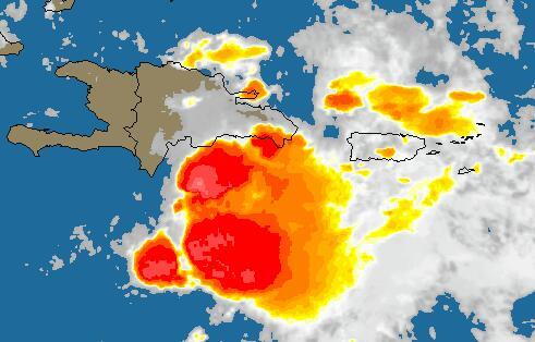 cdn37's tweet photo. Satélite de #Chantaltormenta a las 7:35 a.m. El centro está ubicado al sur de Sto. Dgo http://t.co/ow47NhmpLn