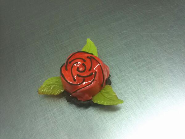 Zojuist een #bruidsgebakje gemaakt, wat vinden jullie ervan??