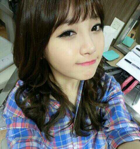 JuJuYean's tweet photo. 열공열공!!!♥♥♥대본리딩중입니당ㅎㅎ나 시트콤찍어~~~~♥♥♥ http://t.co/7XHuDenHIW
