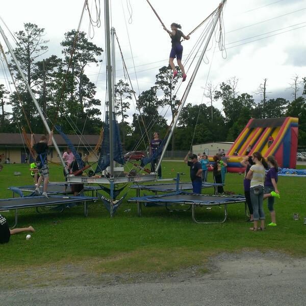 BubbleeEnt's tweet photo. Bubblee rentals. 4098931594 
http://t.co/Y8jBDZpScg http://t.co/k7588QDfjE