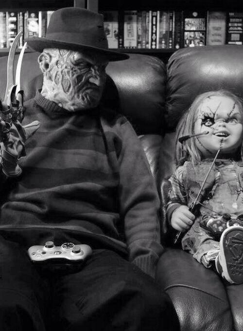 01JasonVoorhees's tweet photo. A simple video game can get hostile around here. Especially with Chucky cheating every 5 minutes. http://t.co/OgcdXDMecc