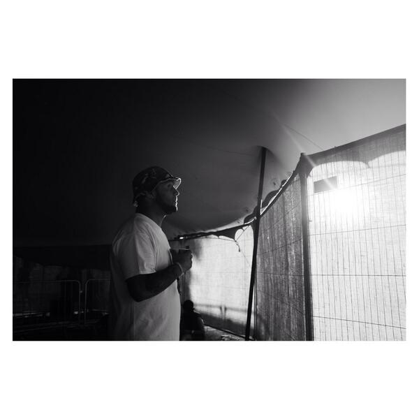 photojerome's tweet photo. DRS is a don. #LoveBox #London #toddlatsound http://t.co/xaXW6AnDHr