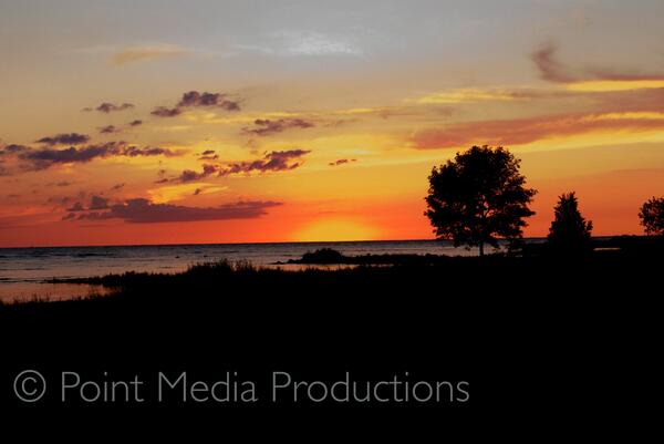 PointMediaProd's tweet photo. Kincardine sunset http://t.co/TFYfpp6AEr