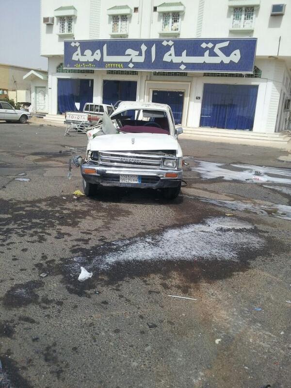 mhdh932's tweet photo. احصاءيه شهر رمضان 54متوفي منذ15 يوم بسبب مدير المرور واهماله سكتنا بما فيه كفايه http://t.co/ZKcqxEQnwF
