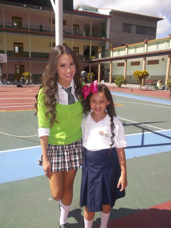 rosmeoficial tweet picture