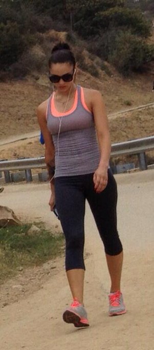 Hot chick at Runyon Canyon #hottie #yogapants #hiking #workoutgirl #fithottie http://t.co/xtjyVluvwg<a href="/tag/hottie"class="tags">#hottie</a><a href="/tag/yogapants"class="tags">#yogapants</a><a href="/tag/hiking"class="tags"><span>#hiking</span></a><a href="/tag/workoutgirl"class="tags"><span>#workoutgirl</span></a><a href="/tag/fithottie"class="tags"><span>#fithottie</span></a>
