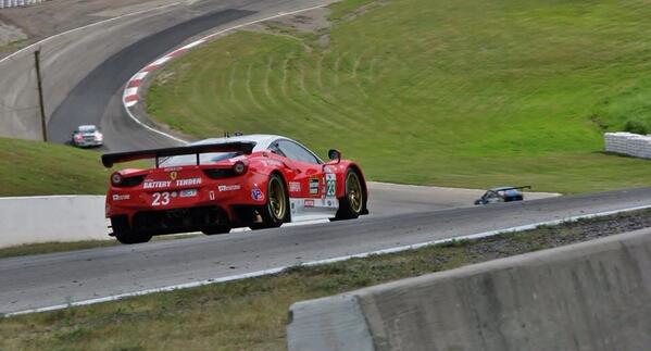 hatchmonkey's tweet photo. My favourite picture of the day. #ferrari #458 #italia #mobile1grandprix #mosport #ontario #Canada #TopGear http://t.co/YriVkzfmMl