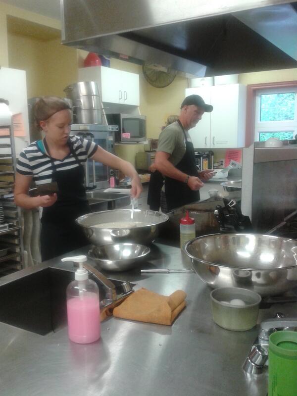 Making some yummy pancakes before harrison park.  #campfirecooks #pancakes #harrisonpark #Yummy  #doyoulikepancakes