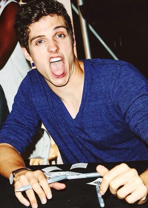 TalentedAcademy's tweet photo. Luke Lahey| Talents~ Dancing and Football.|Dating Lexi Evergreen|17| FC: Daniel Sharman. http://t.co/Zq0o2V136W