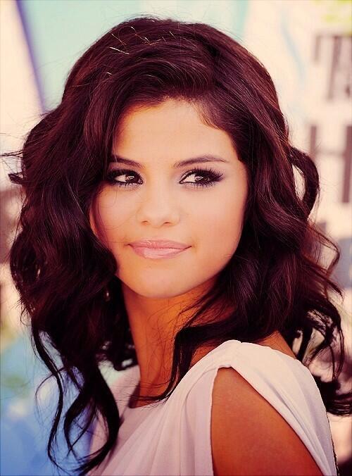 TalentedAcademy's tweet photo. Katherine Johnson| Talents~ Acting and Singing.|Single|17| FC: Selena Gomez. http://t.co/di8CcYO1t6