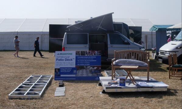 BradstoneUK's tweet photo. Thanks for the piccie Brook Landscaping! Lot of interest in Patio Deck at Thame show last weekend......great to hear http://t.co/O18l4LbqGz