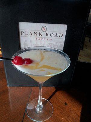_ThePlank_'s tweet photo. It's Martini Night!  New list includes Smirnoff Sorbet Coco Crush, Bulleit Bourbon Manhattan &amp; Plank Peartini.   $4! http://t.co/XlYLejrxXd