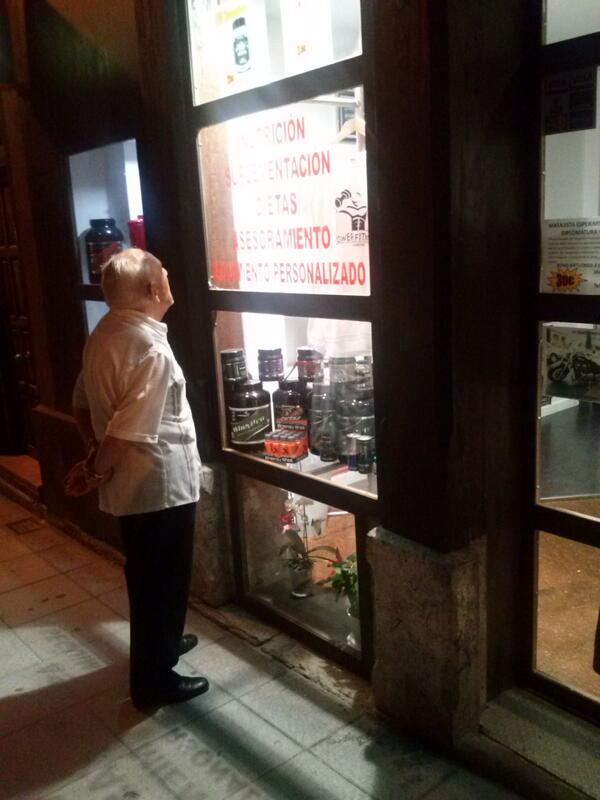 maittal's tweet photo. No hay edad para ponerse en forma con ayuda de proteinas http://t.co/Tli1SWPIPX
