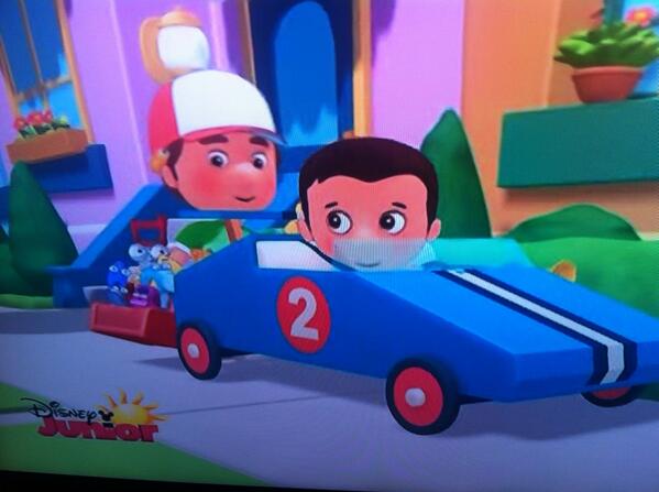 HugoGarcia_22's tweet photo. Salgo en un capitulo de Manny manitas 👍 jeje http://t.co/topMDIDbH1