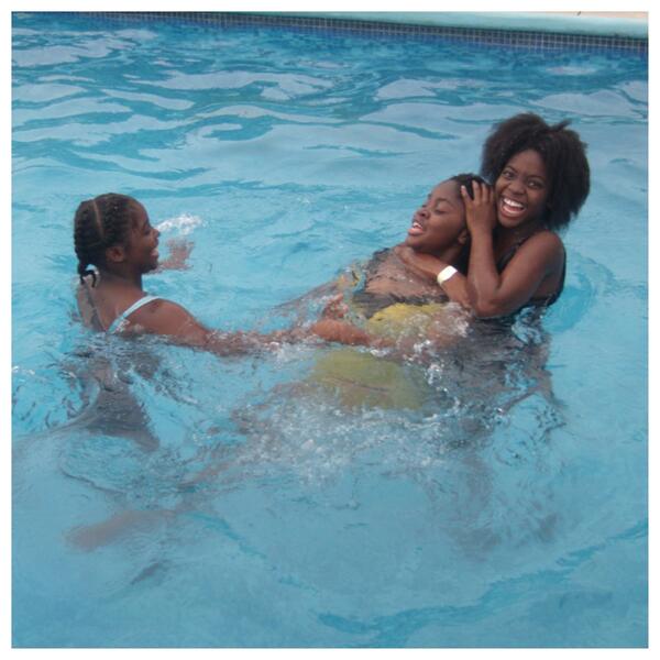 SparkleLee2's tweet photo. My in-10-tion is to have fun! #bmobileBB10SummerPic #sisters #love #SummerBash13 http://t.co/TzmyoabE2z