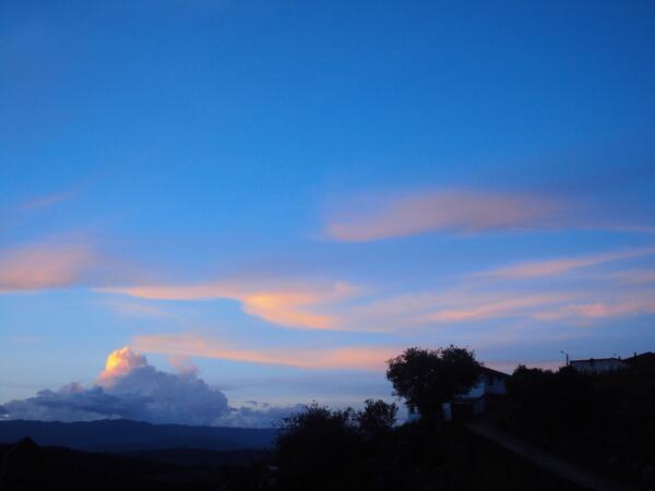 briam_david's tweet photo. @NPlanetaRCN Atardecer Monguiseño http://t.co/s6eRIv7uGS