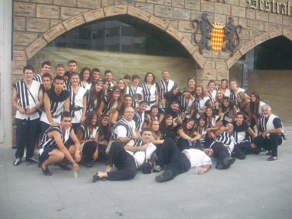 Per esta raó mereix la pena eixir a festes. Sou INCREIBLES destralers, de tot cor.
#destralers #lavilaenfestes