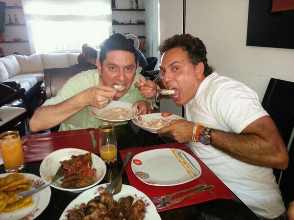 Que ricoooo mote de quesoooo con mi amigo Ivan Ovalle en casa de Jose Luis Sincelejooooo