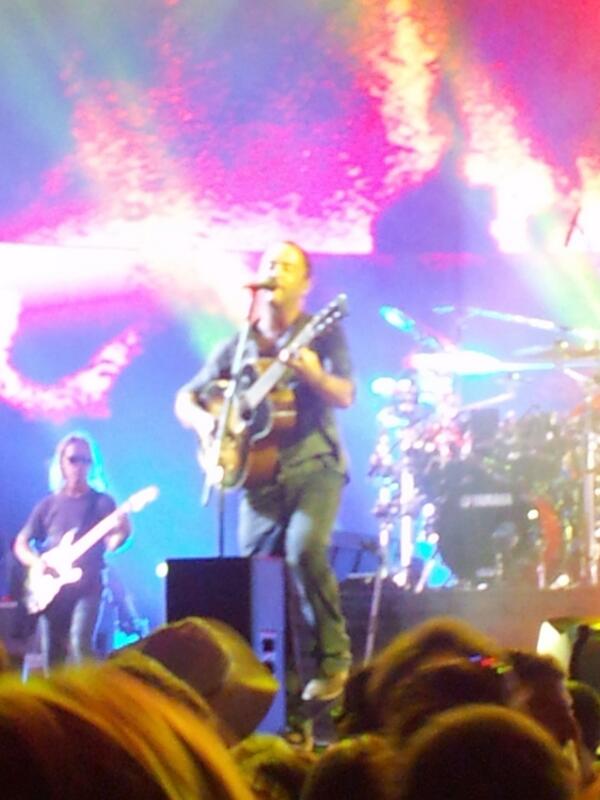 ashlynlong's tweet photo. @kvolovecky DMB was amazing!!!! I want to back!!! http://t.co/D32InGGCy1
