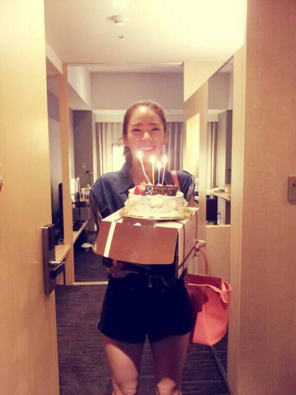 Jiyoung94s's tweet photo. Today is Seungyeon's birthday♥ http://t.co/pmGCRpqPBf