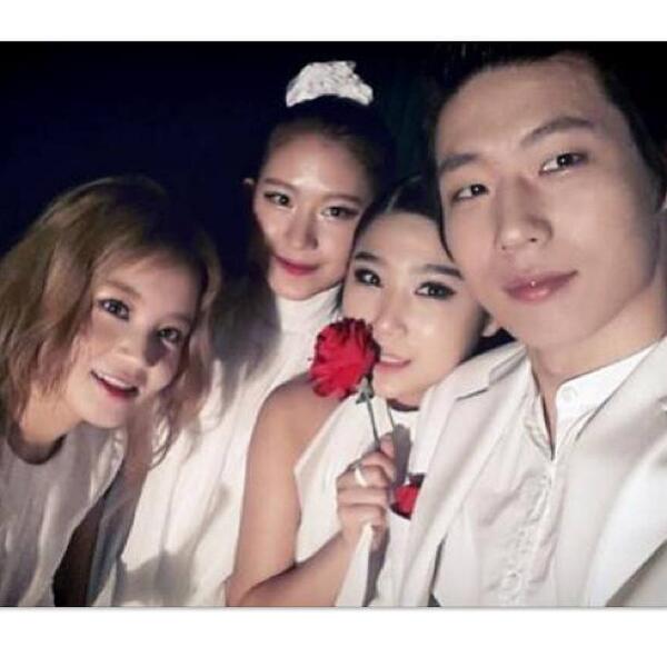 officialHayiLee's tweet photo. ㅋㅋ  감사합니다 @kimheeyun #‎LEEHI http://t.co/i3tzeO5V94
