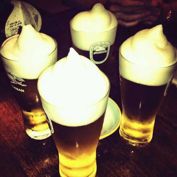memoirexv's tweet photo. Cold beers with slushie on top after work #destressing #likeicecream #InModeration http://t.co/aCbzsi4Xsf