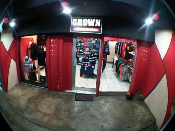 CROWN_STORE tweet media