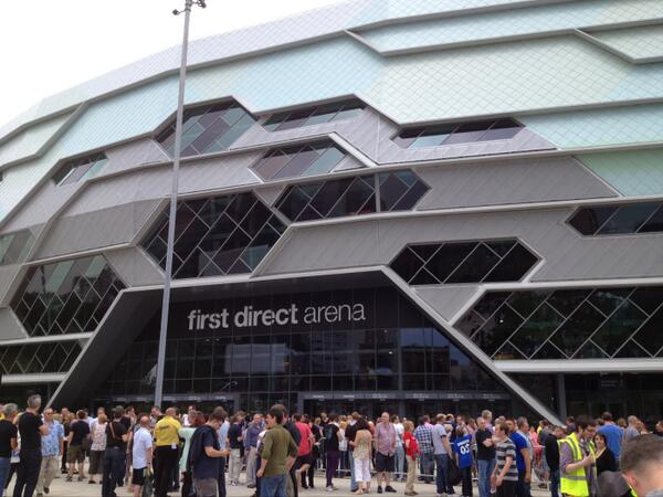 MerchantLeeds's tweet photo. Who's in Leeds then? Don't forget to show your #Springsteen ticket for V Card prices on drinks and 20% off food http://t.co/jTgu7KLow9