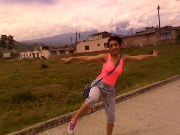 elpioloh's tweet photo. Jajajjaaaaj queria volar http://t.co/owNkZzm0te
