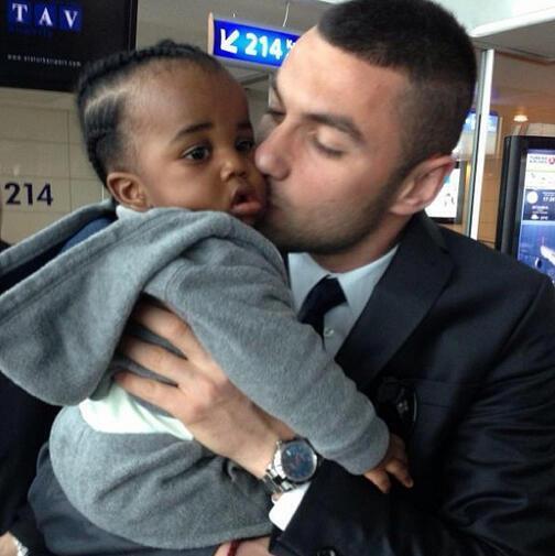 canc34's tweet photo. @yilmazburak17 &amp; jr.dany http://t.co/OcG1UtgEQO