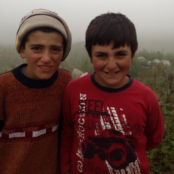 sadikyamac's tweet photo. Yüzlerindeki mutluluğu hiç unutmayacağım çünkü mutlu olmasını biliyolar. http://t.co/4yxGzYkx1R