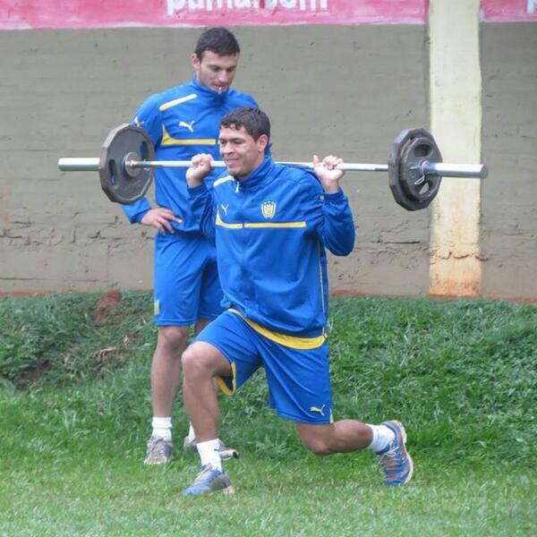 Legui0's tweet photo. Y sigue los trabajos fisicos para yegar bien al campeonato y meterle contodo# vamos luque http://t.co/aQlCT6GduJ