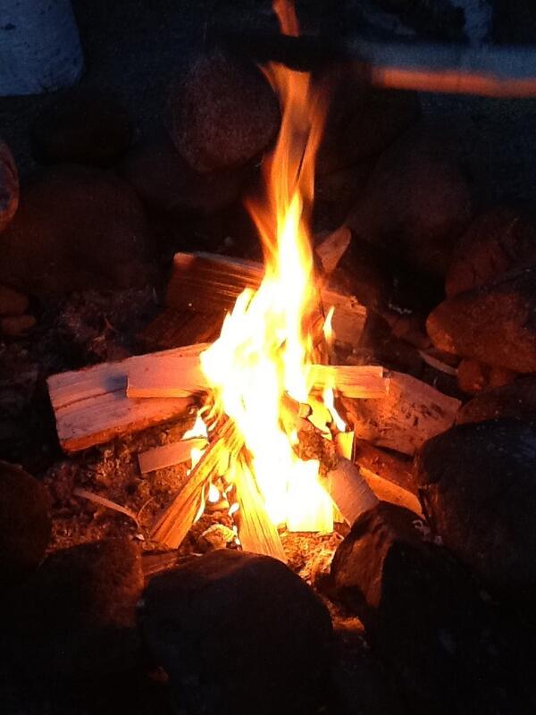 KustaaTuohimaa's tweet photo. Little summer fire :D http://t.co/H1D1B6OJgD