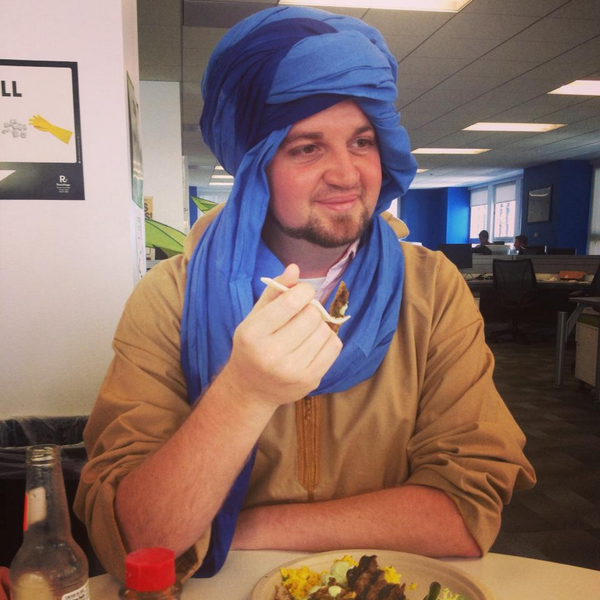 ZeroCater's tweet photo. One of our friends @breaktimestudio wore a djellaba from a recent trip while enjoying Moroccan lunch! #flavaandflair http://t.co/qIbT9sWdZq