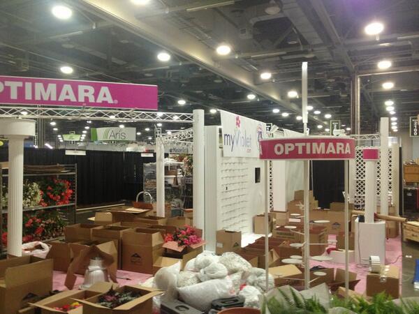 Optimara's tweet image. quitting time 7:30EST going for a beer... Make that 2 and a juicy steak