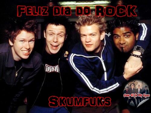 Sum41InMyEyes's tweet photo. Feliz dia do Rock Skumfuks! http://t.co/Amuqj1rpe5