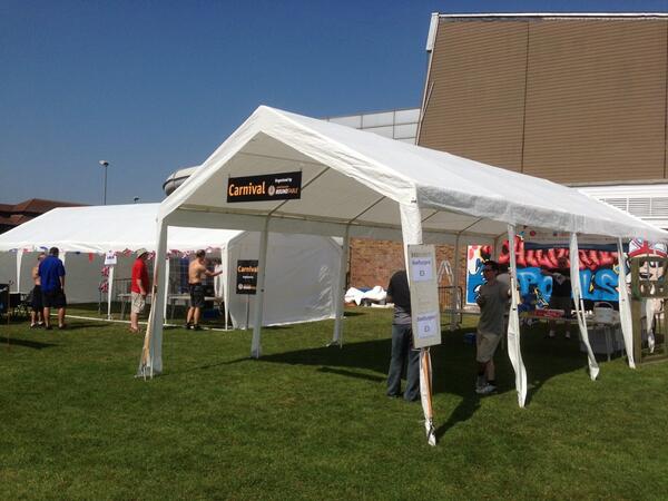 RTBISproddy's tweet photo. Amersham Round Table Carnival getting ready. Phew what a scorcher. http://t.co/sqQa5yZvjX