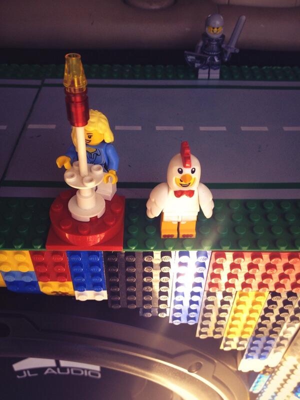 CelsusIce1's tweet photo. Project LJL additions amazed how much pole dancer looks like @lemontwittor http://t.co/sTsBIW0Zsp